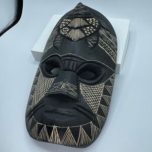 Vintage Fiji Tribal Mask Hand carved & painted wooden mask. 11.5”